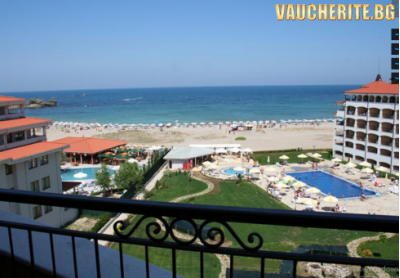 All Inclusive + басейн и ЧАДЪР И ШЕЗЛОНГ НА ПЛАЖА от хотел Саут Бийч, Царево НА ПЪРВА ЛИНИЯ