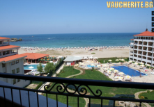 All Inclusive + басейн и ЧАДЪР И ШЕЗЛОНГ НА ПЛАЖА от хотел Саут Бийч, Царево НА ПЪРВА ЛИНИЯ